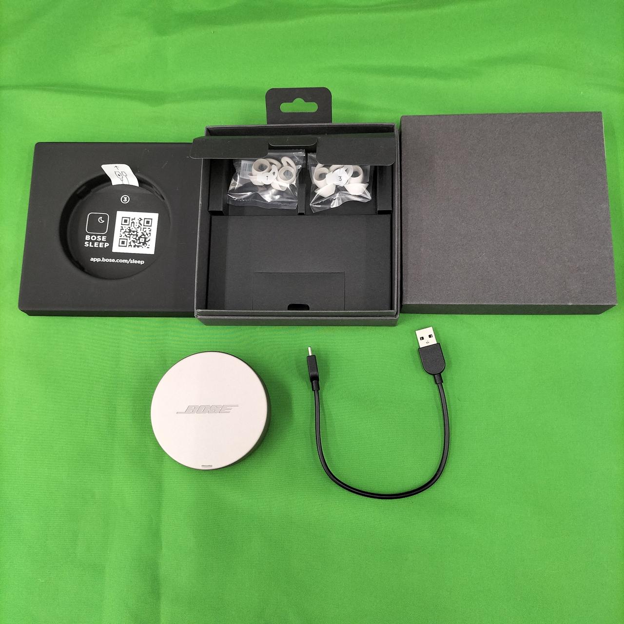 BOSE VIA 本体のみ　動作品ですがジャンク扱い BOSE ワイヤレスイヤホン