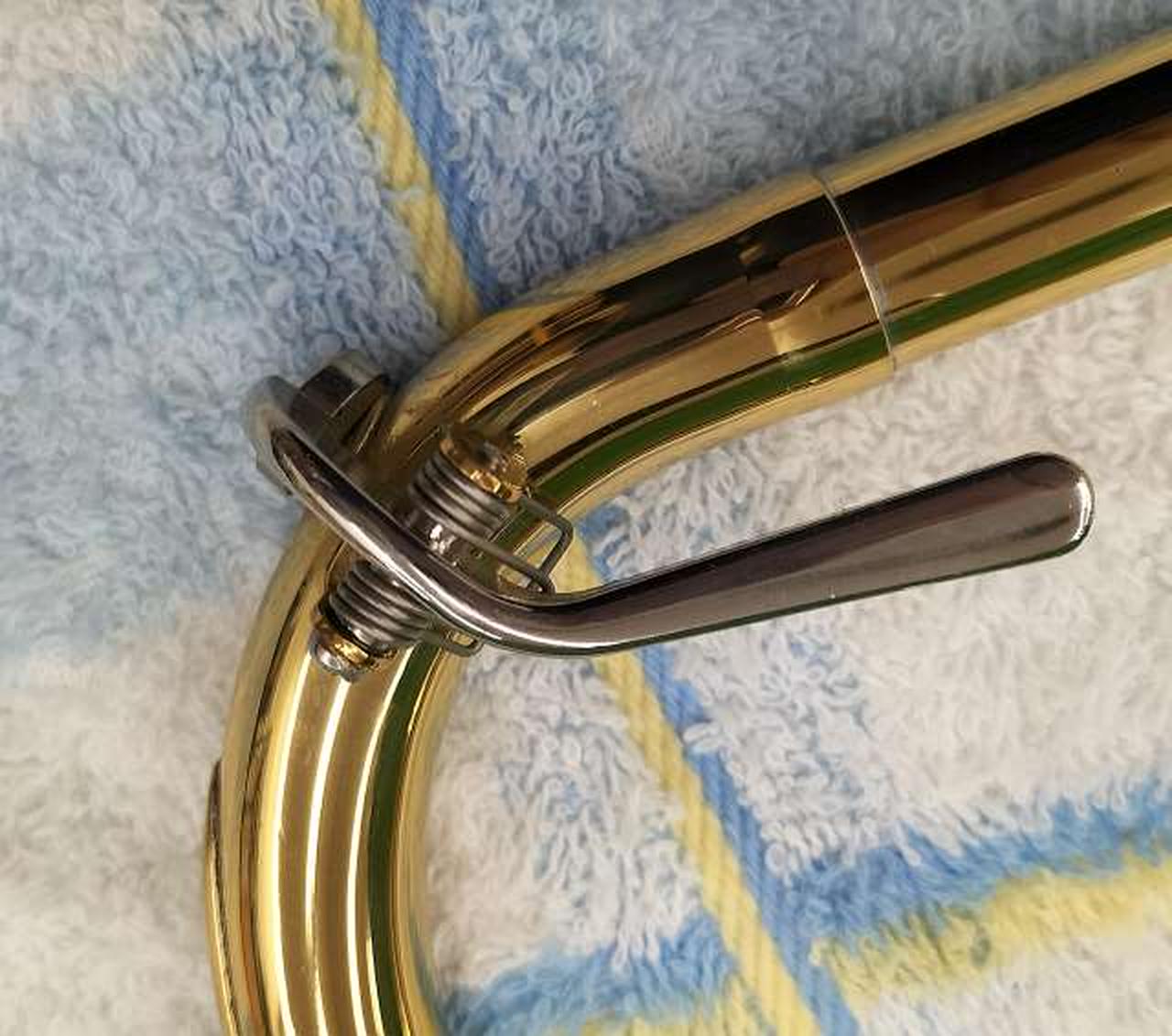 レバーもきれいです。