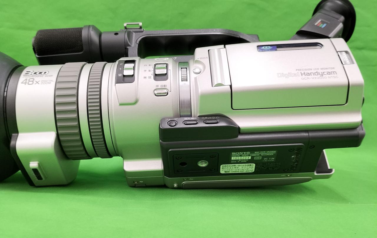 SONY DCR-VX700 miniDVビデオカメラ　希少 SONY DCR-VX700 MiniDVビデオカメラ