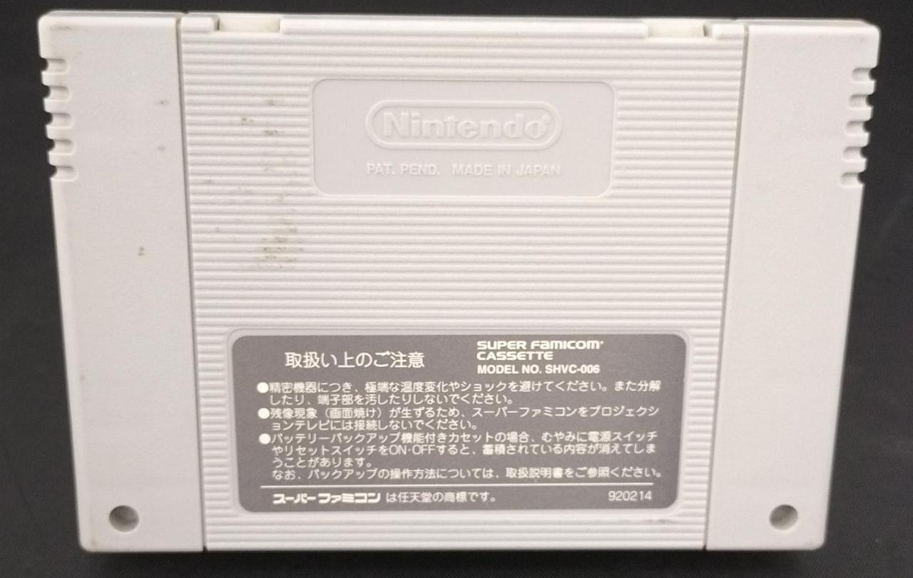 日常使用の細かいキズや汚れがあります。
