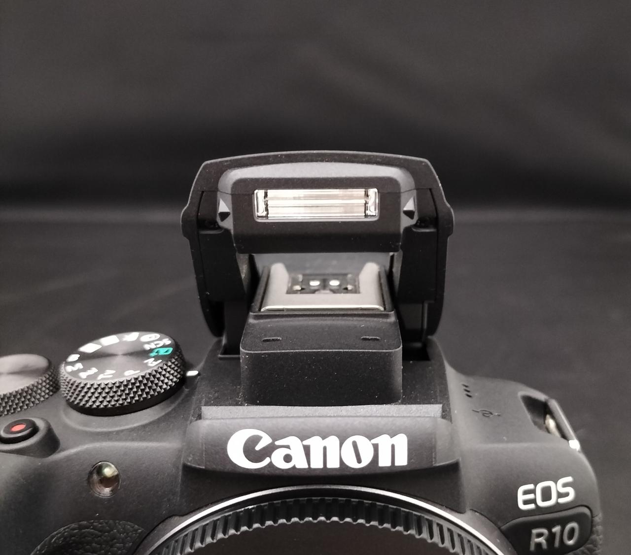 Canon EOS R10 デジタルカメラ ボディ　訳あり Canon EOS R10 デジタルカメラ ボディ 訳あり EOS R10・ボディー