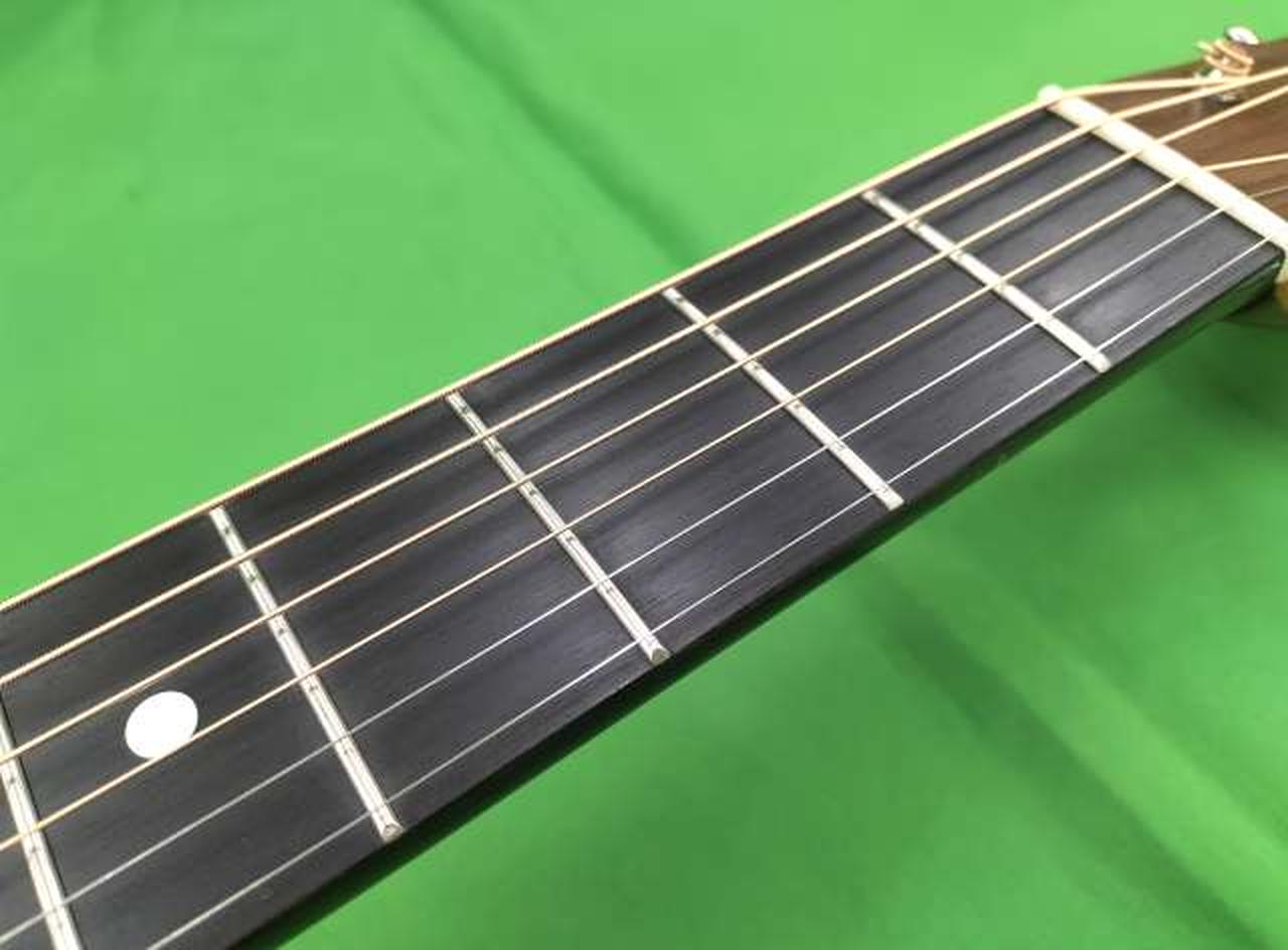 フレットの減りも殆ど有りません