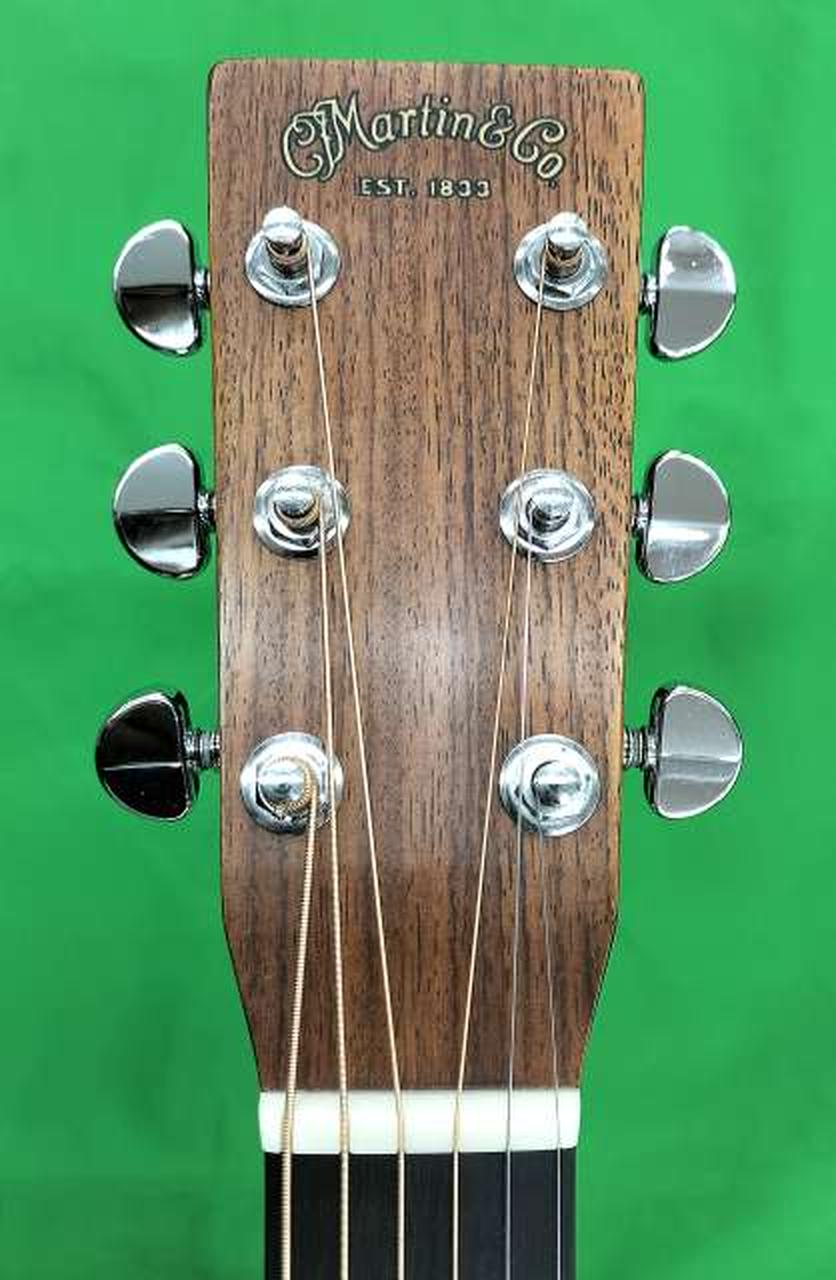 ネックと周辺はキレイです