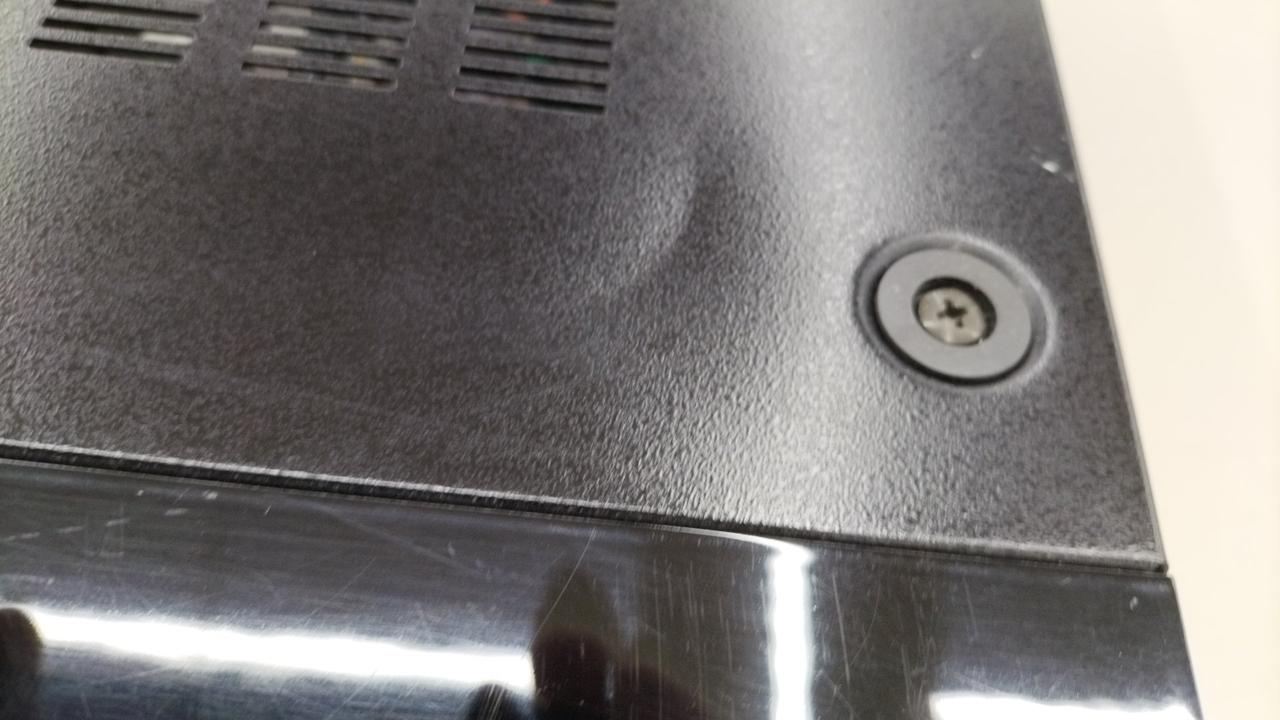 少し凹みあります。