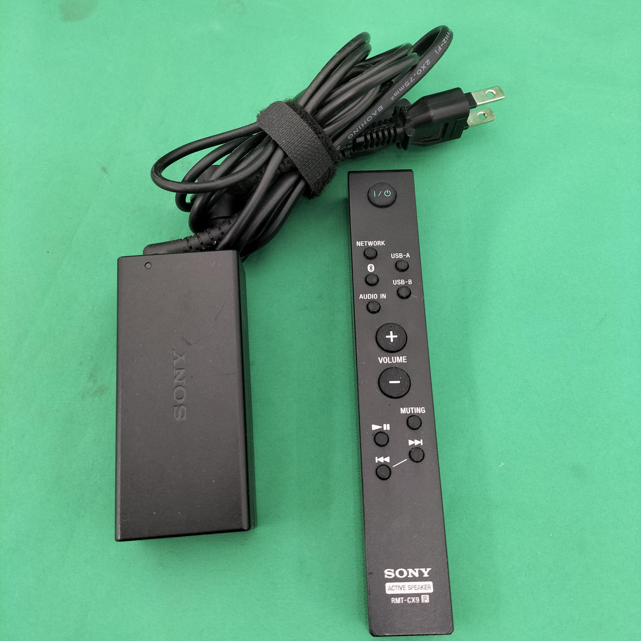 SONY - SONY Bluetoothスピーカー　［KEISUKE出品］ SONY（ソニー） ワイヤレスポータブルスピーカー ULT FIELD 1