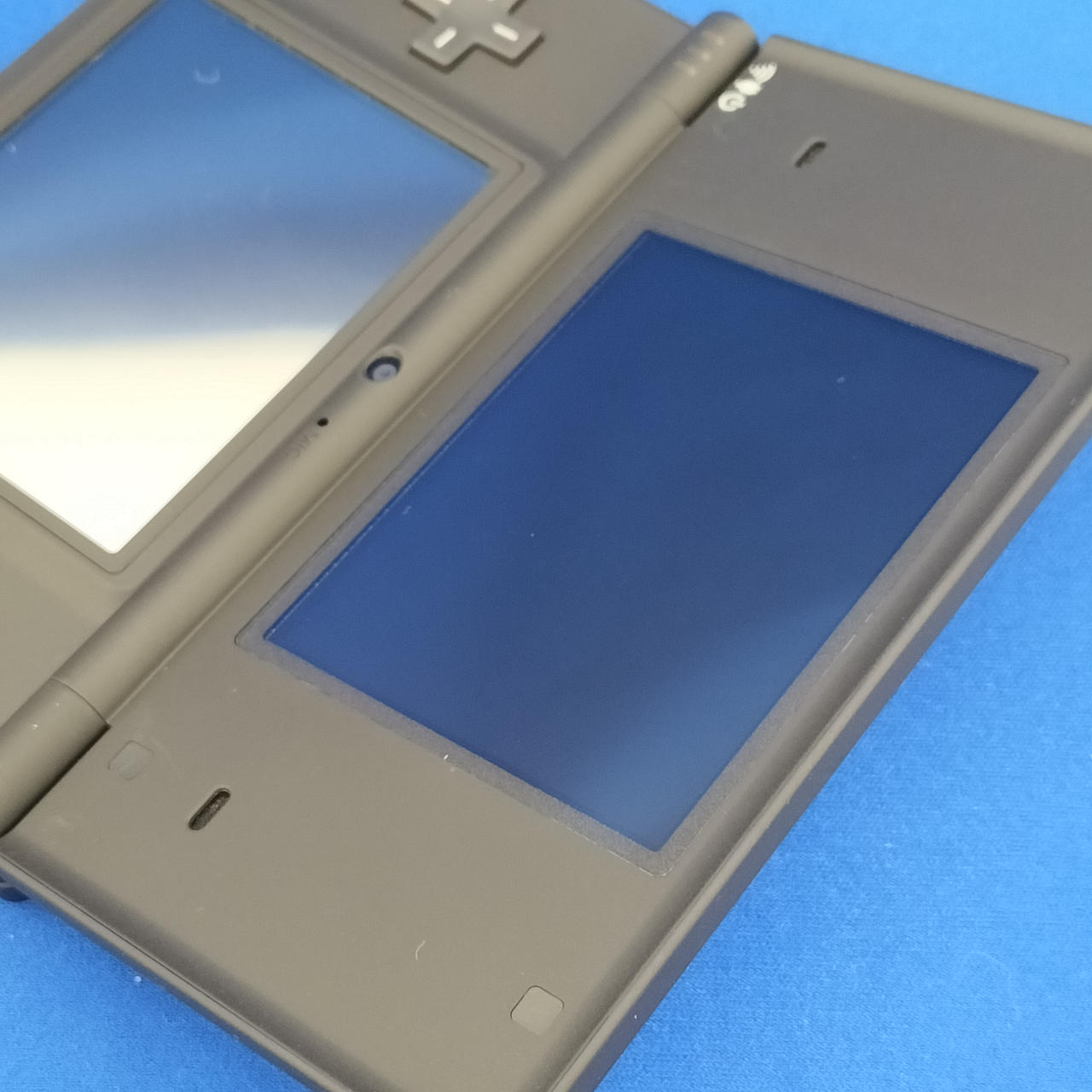 任天堂 - レア⁈未使用美品限定版ニンテンドーDS i キングダムハーツ Yahoo!オークション -「キングダムハーツ」(DSi) (ニンテンドー