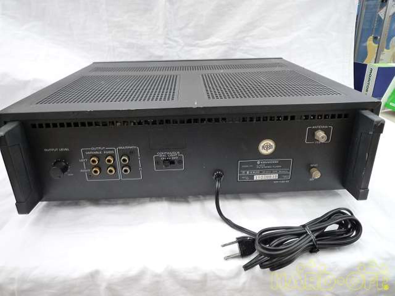 KENWOODの1979年製FMチューナーL-01T
