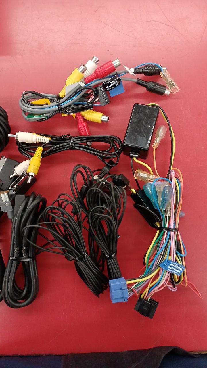 パイオニアナビAVIC-VH99ジャンク。 ジャンク品 】パイオニア カロッツェリアインダッシュナビ AVIC