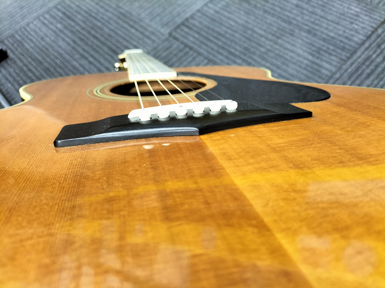 Yamaha アコースティックギター ステッカー付き「横浜市手渡し割」 Yamaha アコースティックギター ステッカー付き「横浜市手渡し割