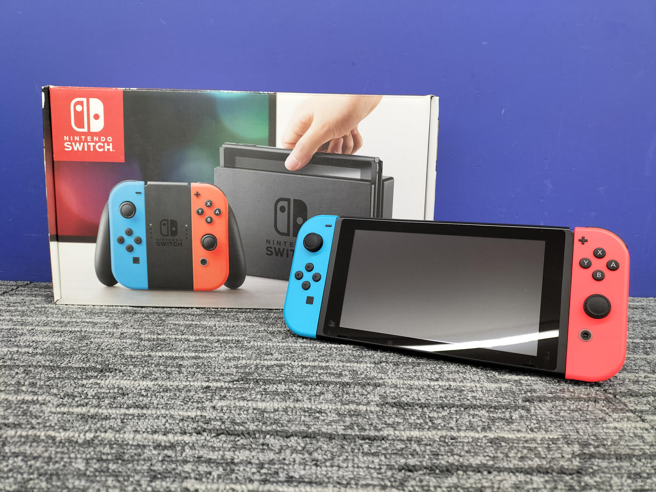 【ドック背面カバー欠品・本体左上破損有り】初期型SWITCH