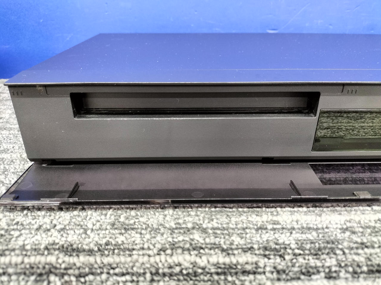 k*a様 キズは多いですが・・・完動品。Panasonic DMR-BRG103 k*a様 キズは多いですが・・・完動品。Panasonic DMR-BRG103 k*a