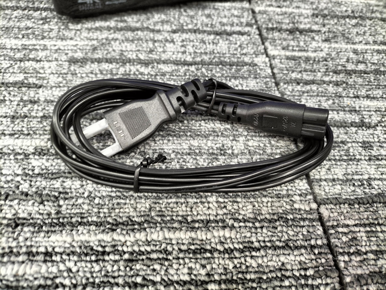 s*e様 キズはありますが・・・完動品。Panasonic DMR-BRW560 s*e様 キズはありますが・・・完動品。Panasonic DMR-BRW560