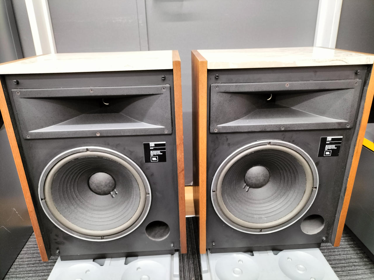 ジェイビーエル　スピーカー3種ペア　6台　直接取り引きのみ JBL Flip 6 | ポータブルウォータープルーフスピーカー