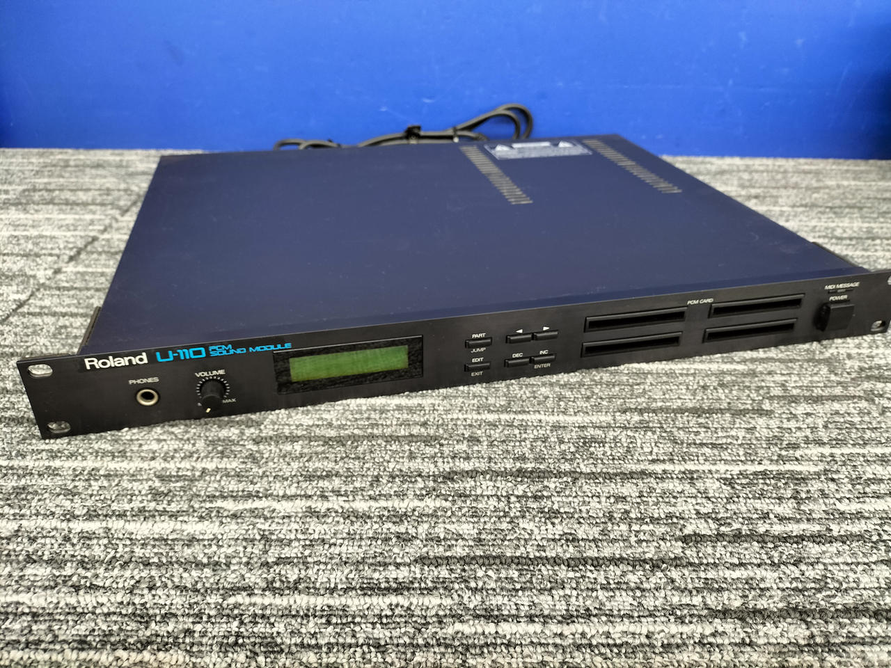 ▽Roland ローランド R-8M 音源モジュール Amazon | Roland ローランド R-8M | サウンドモジュール | 楽器