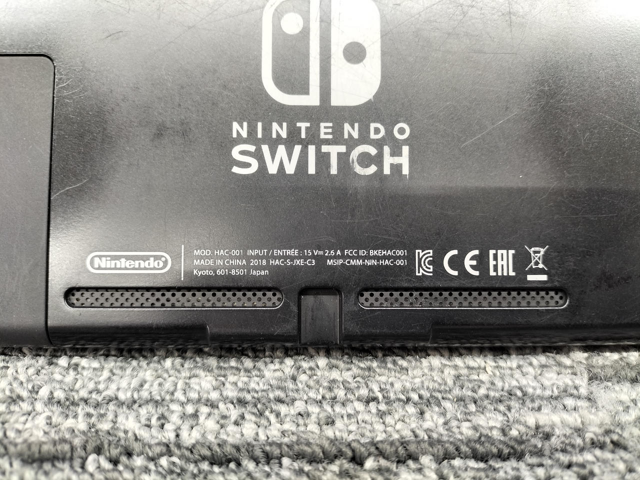 NINTENDO / 任天堂|【ジョイコン不具合有り・画面キズ多数】初期