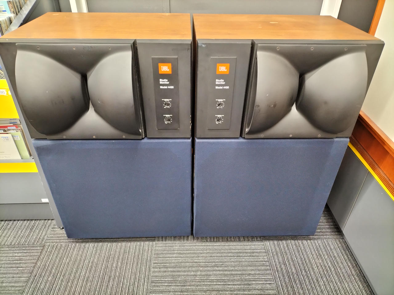 ジェービーエル(JBL)|【指定業者にてエッジ交換済み・店頭受け取りのみ