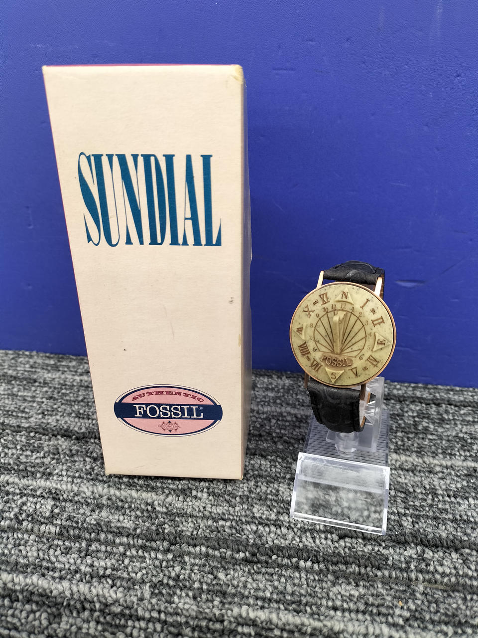 新品 ［90°サンダイヤル(日時計) ］インテリア　古代ヨーロッパ復元品 90年代に存在したフォッシャル“幻”の腕日時計をアップデート復刻