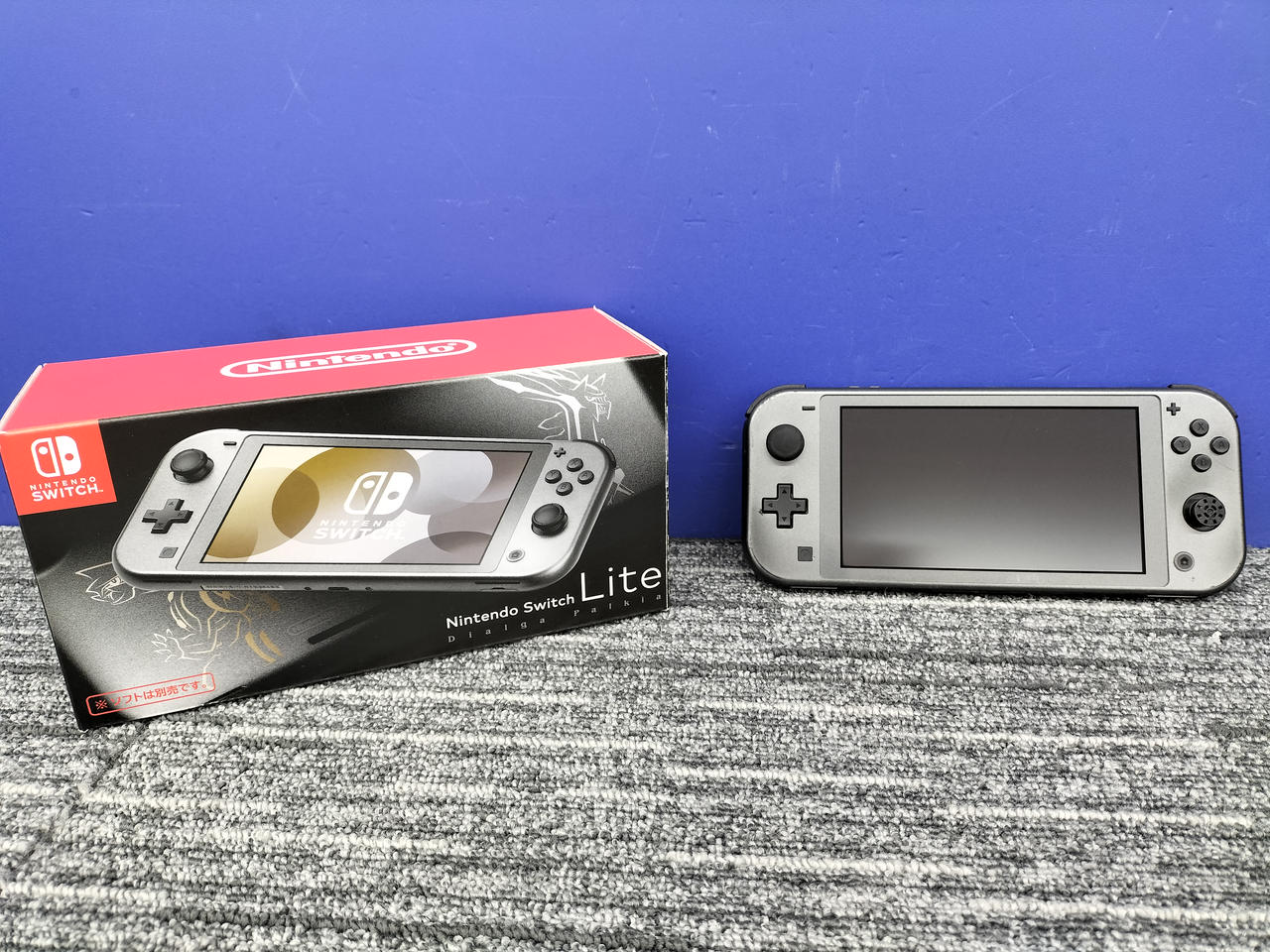 【画面に黄ばみ有・スティックゴム欠品】SWITCH　LITE