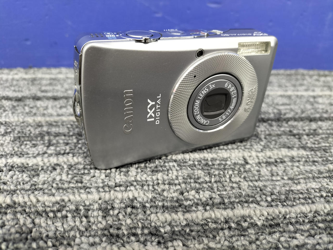 キヤノン(CANON)|【画面黄ばみ有・バッテリー劣化有り】デジタルカメラ