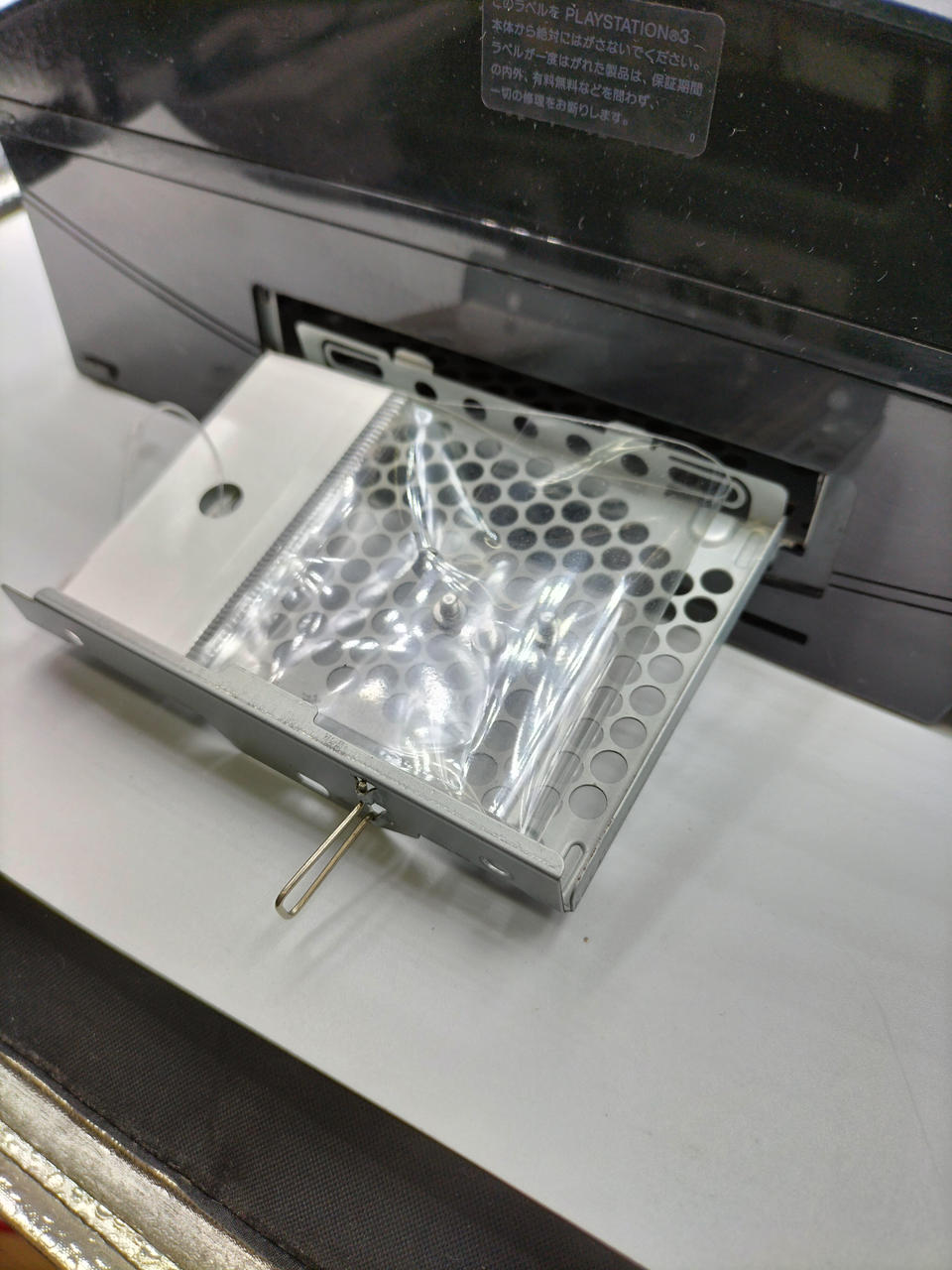 HDD は取り出しています。