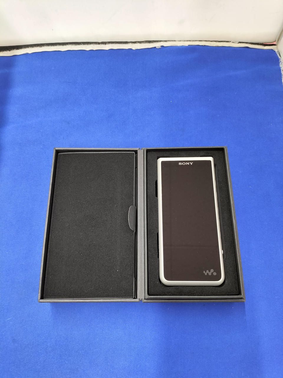 SONY WALKMAN 希少モデル カセットウォークマン WM-EX57 Sony WM-EX57 ▷ Walkman.land