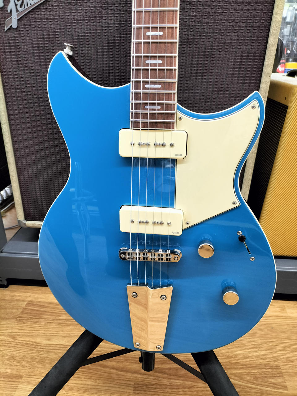 YAMAHA SE700HE エレキギター マッチングヘッド ケース付属 弦楽器