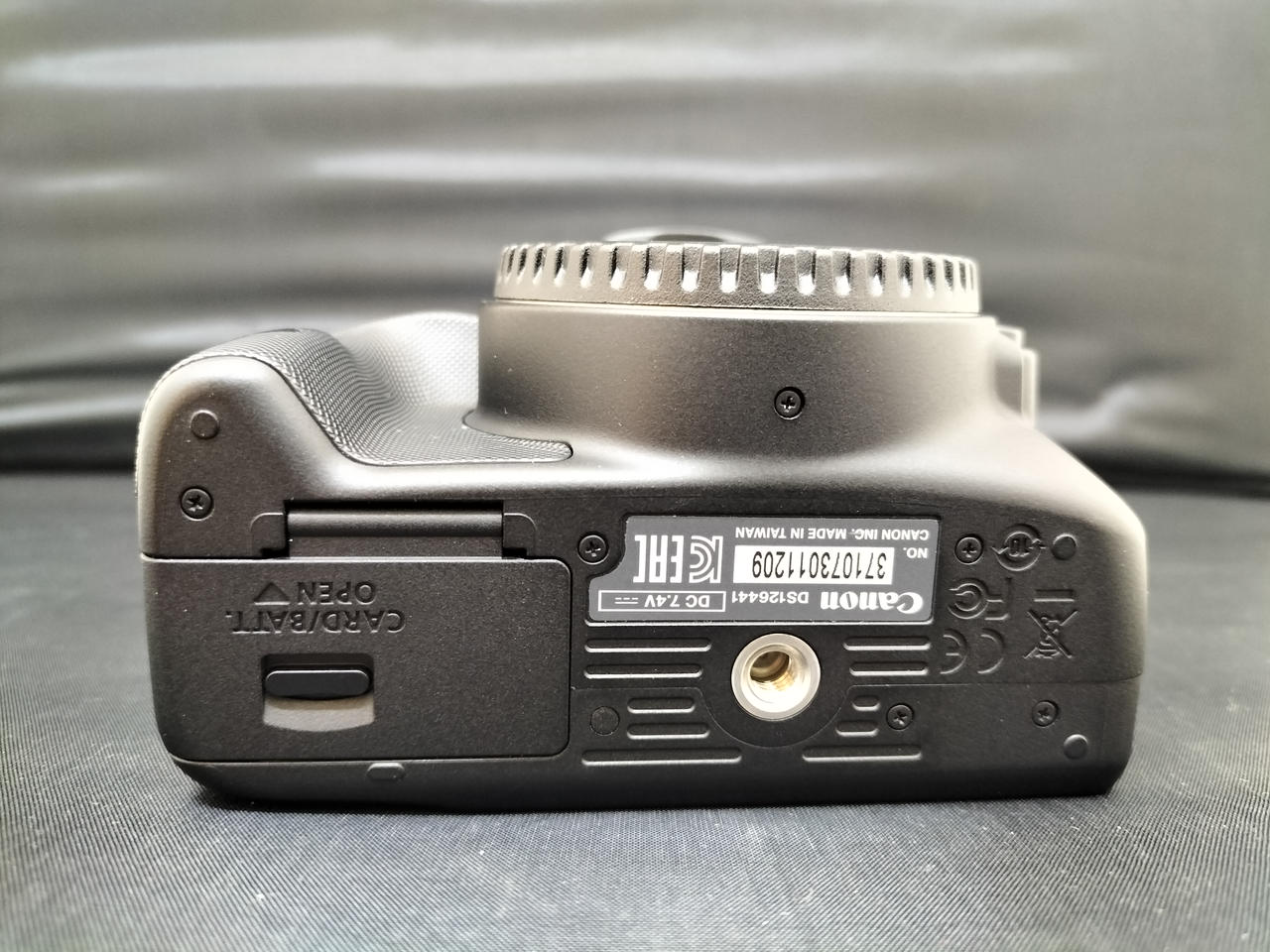 Canonデジタルカメラ Amazon | Canon デジタルカメラ PowerShot A2400IS シルバー