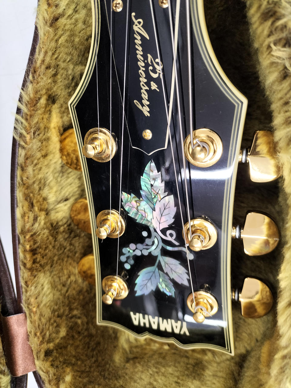 YAMAHAのギター、中古品です。最終値下げ。 YAMAHA ヤマハ SG-7AS 30th Anniversary Model モスグリーン エレキ