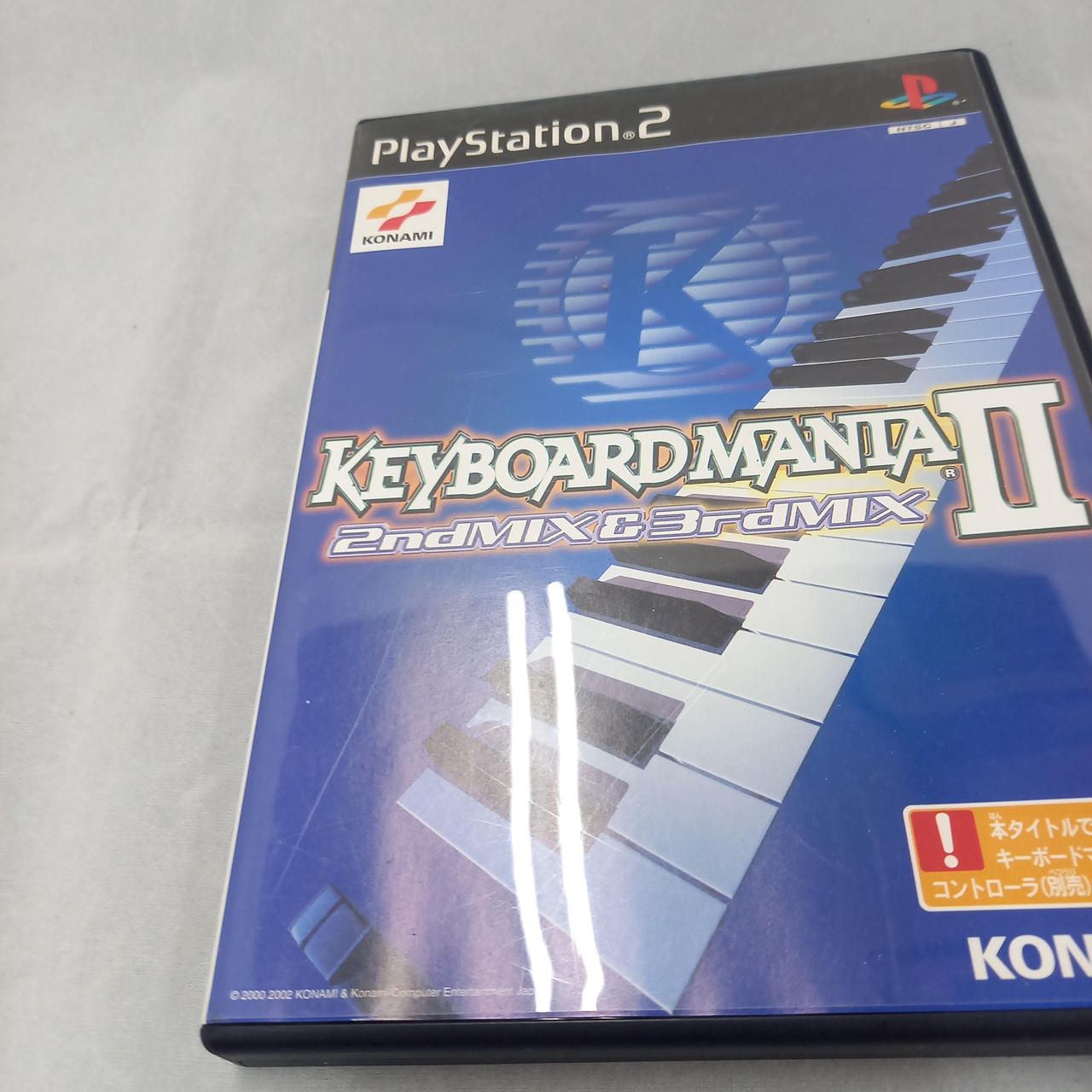 パッケージ全体的にスリキズあります