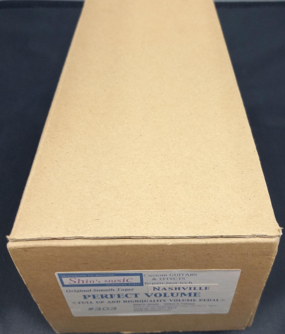 付属品は箱のみです。