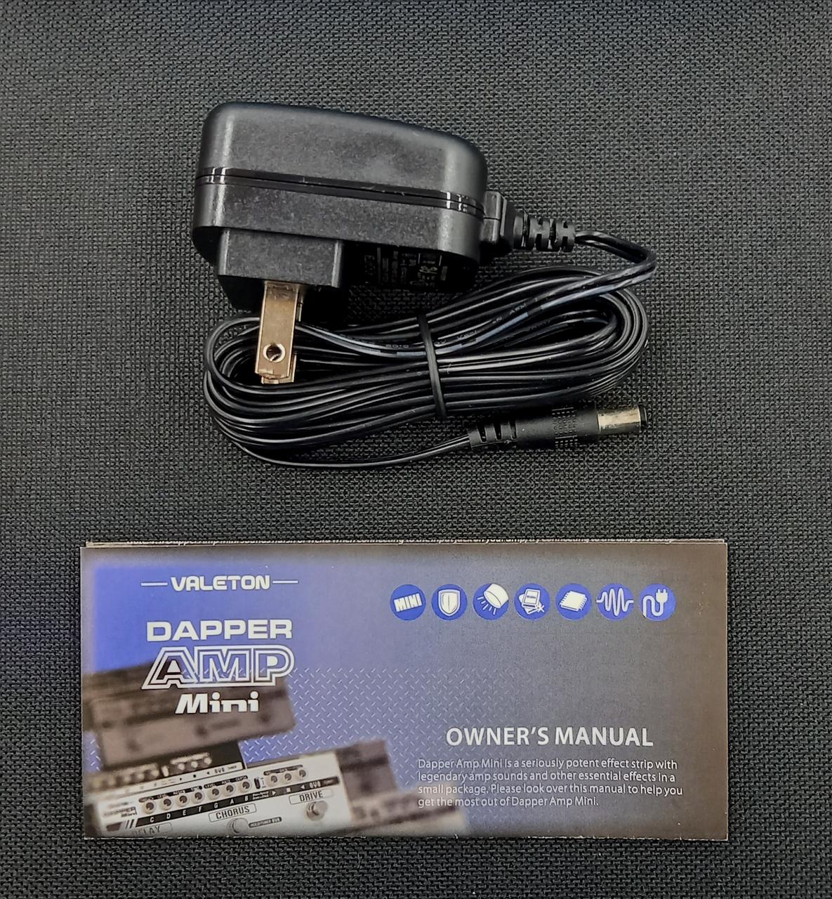 ACと取説です。取説は英語になります。