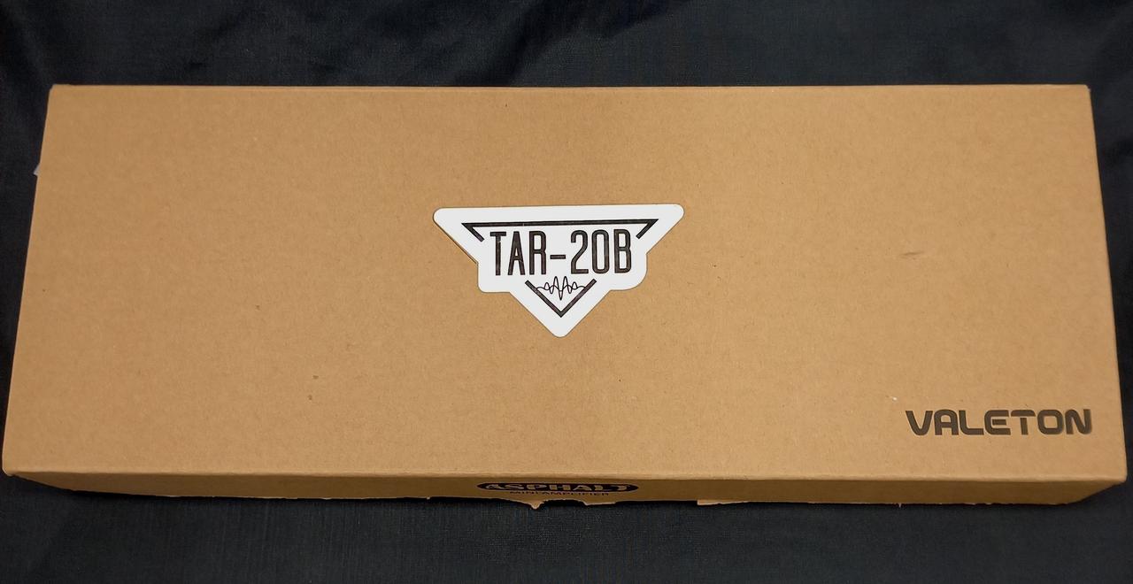 箱にへこみなどあります