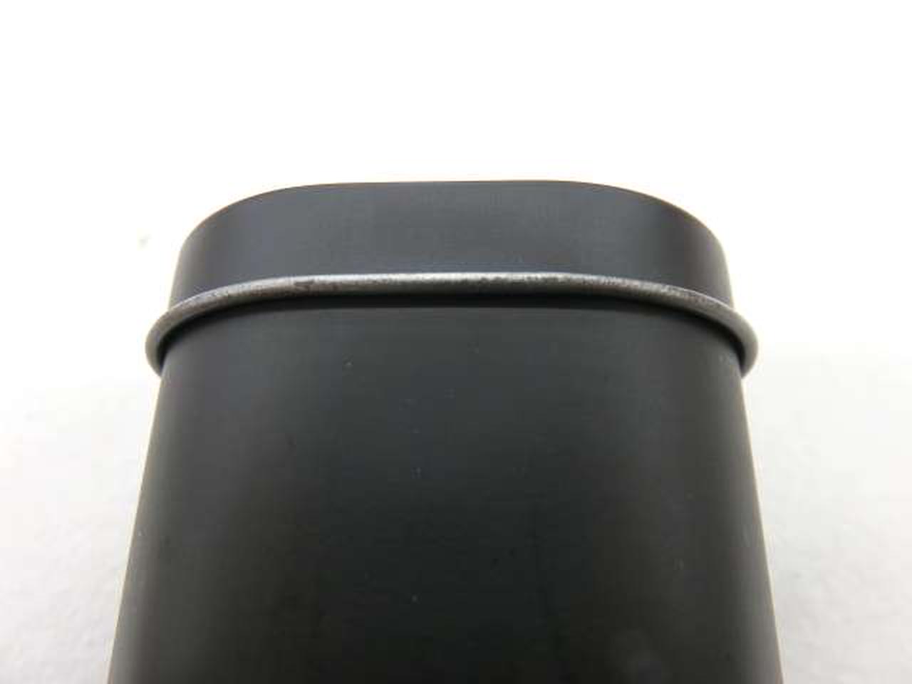 フタのフチにサビあり