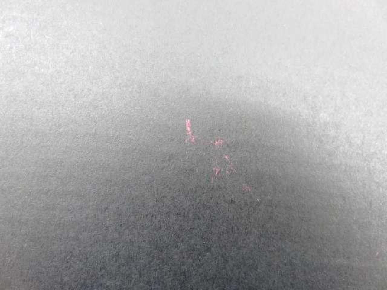 内箱に汚れあり