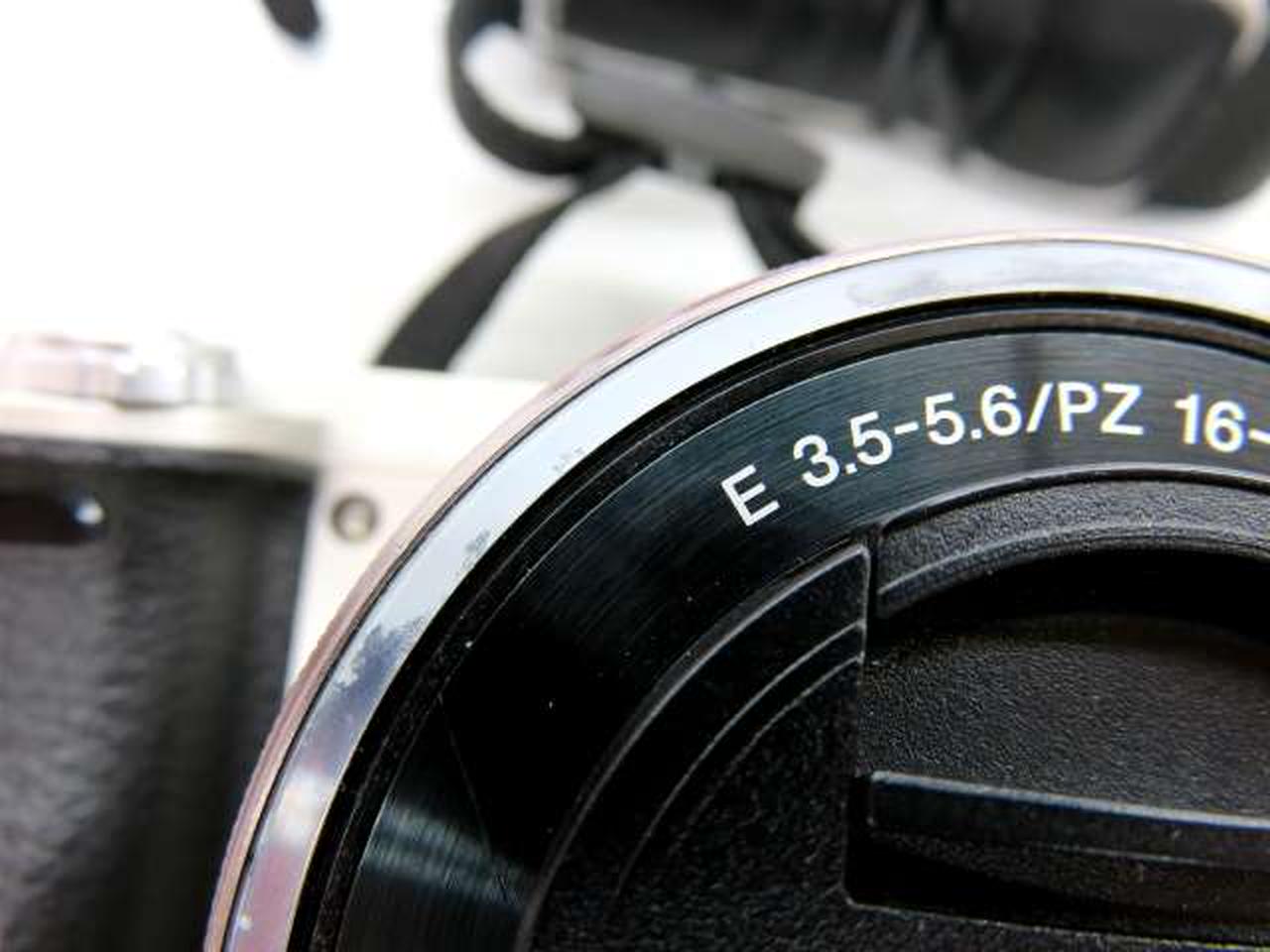 レンズのフチ部分塗装はがれあり