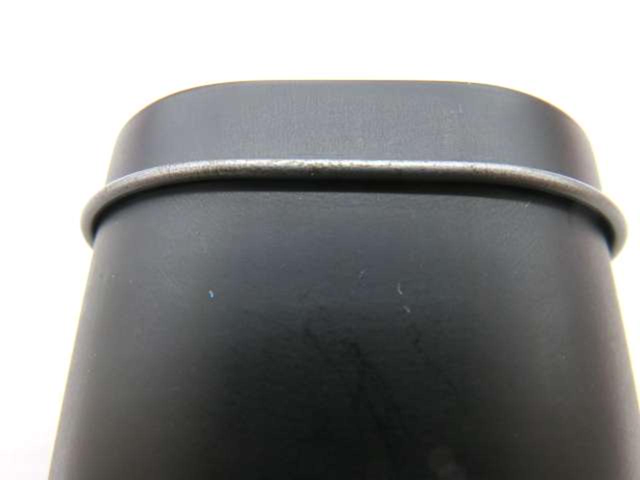 フタのフチにサビあり