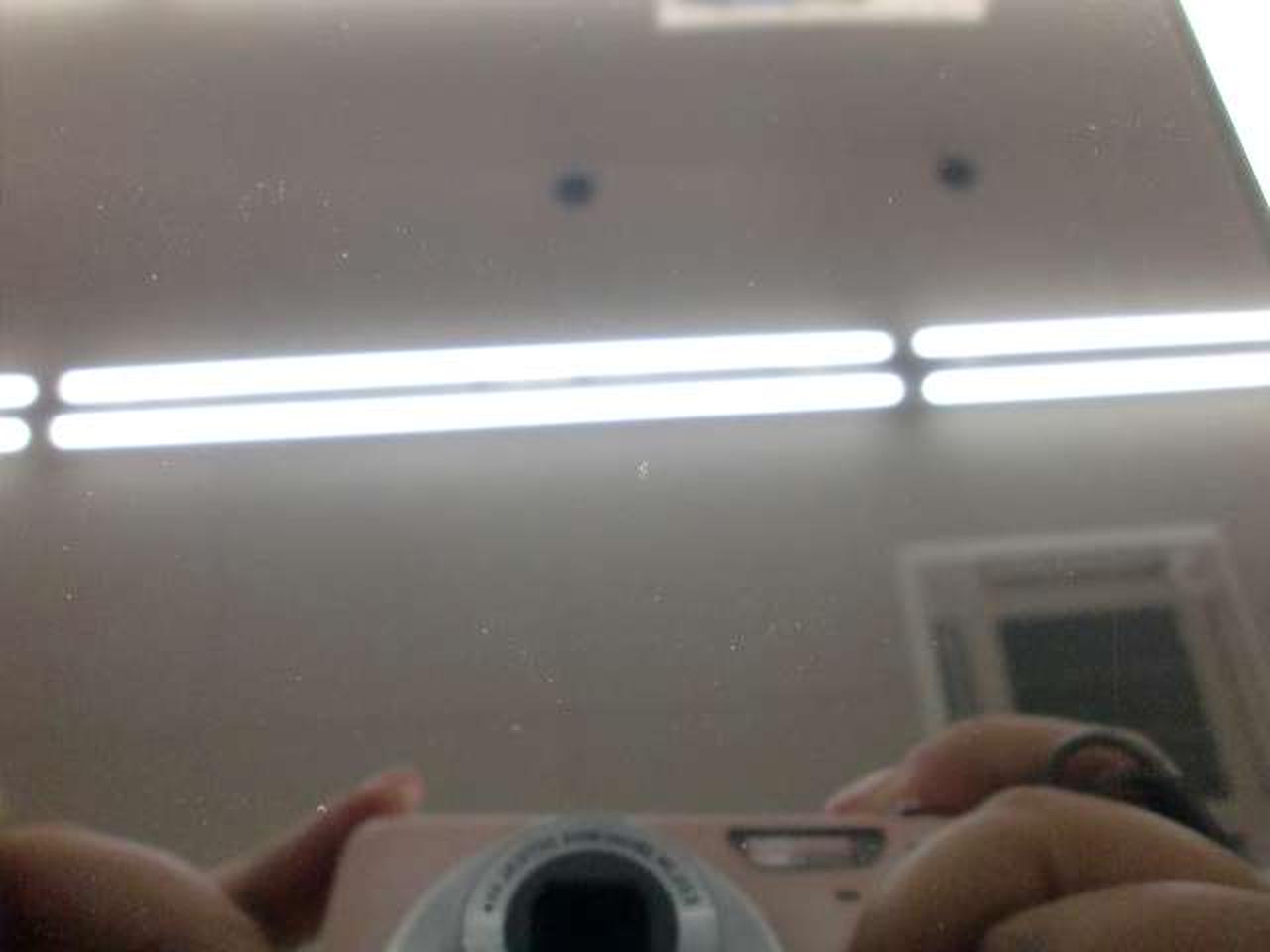 画面内ホコリあり