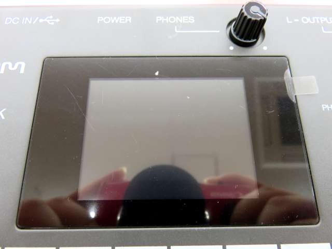 保護フィルム貼ってあります。