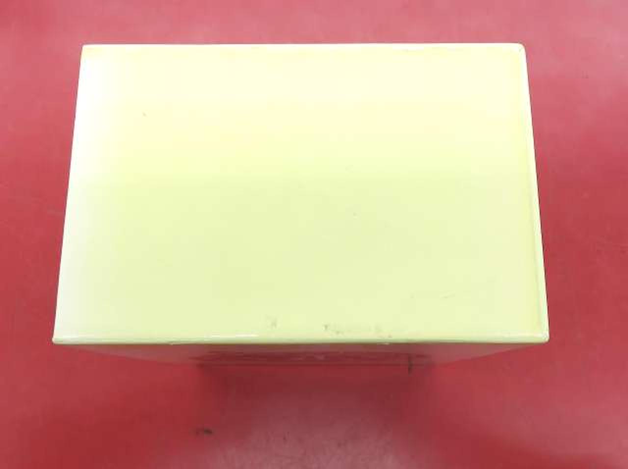 左側少しヤケあり