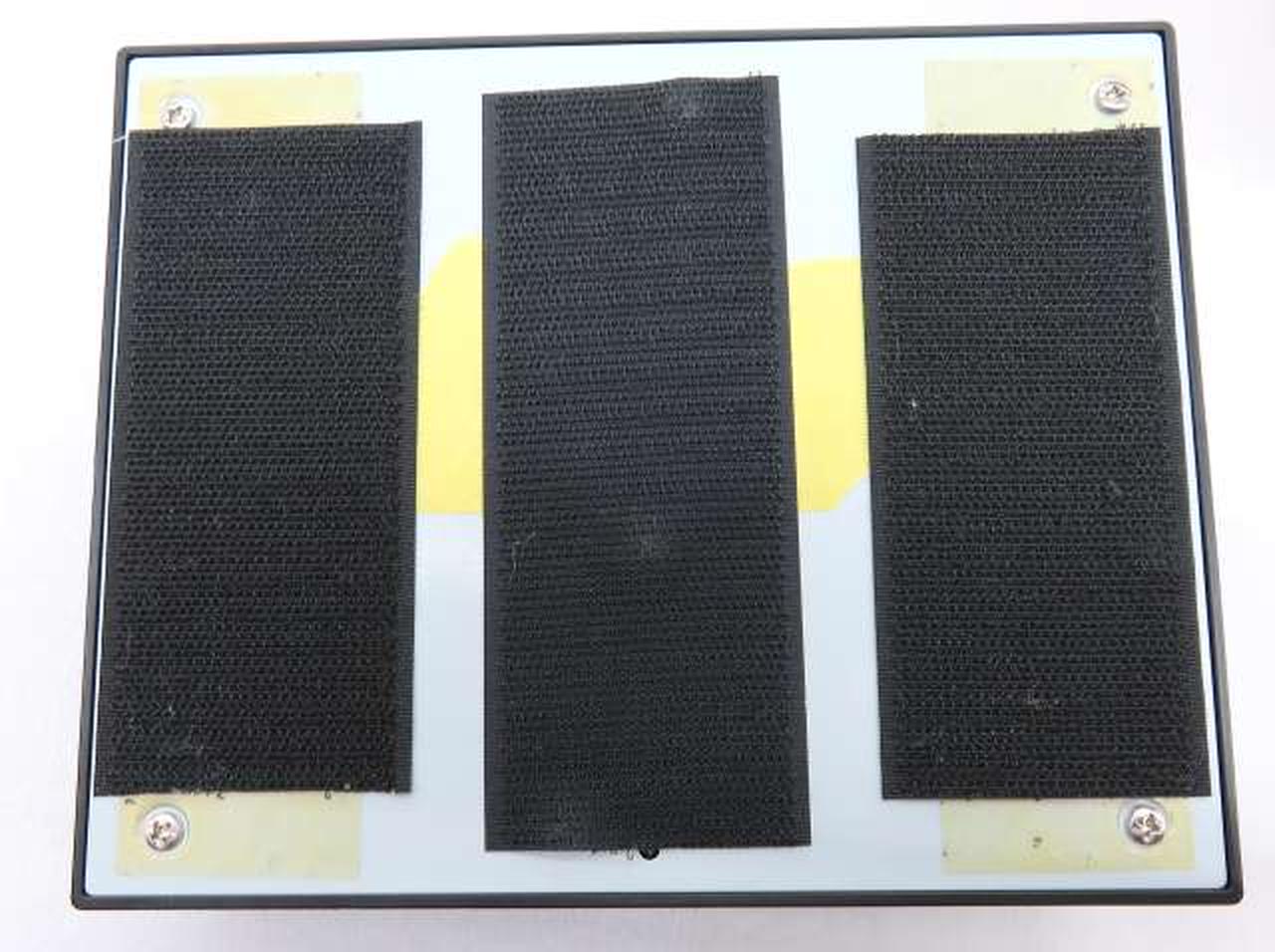 裏マジックテープついてます