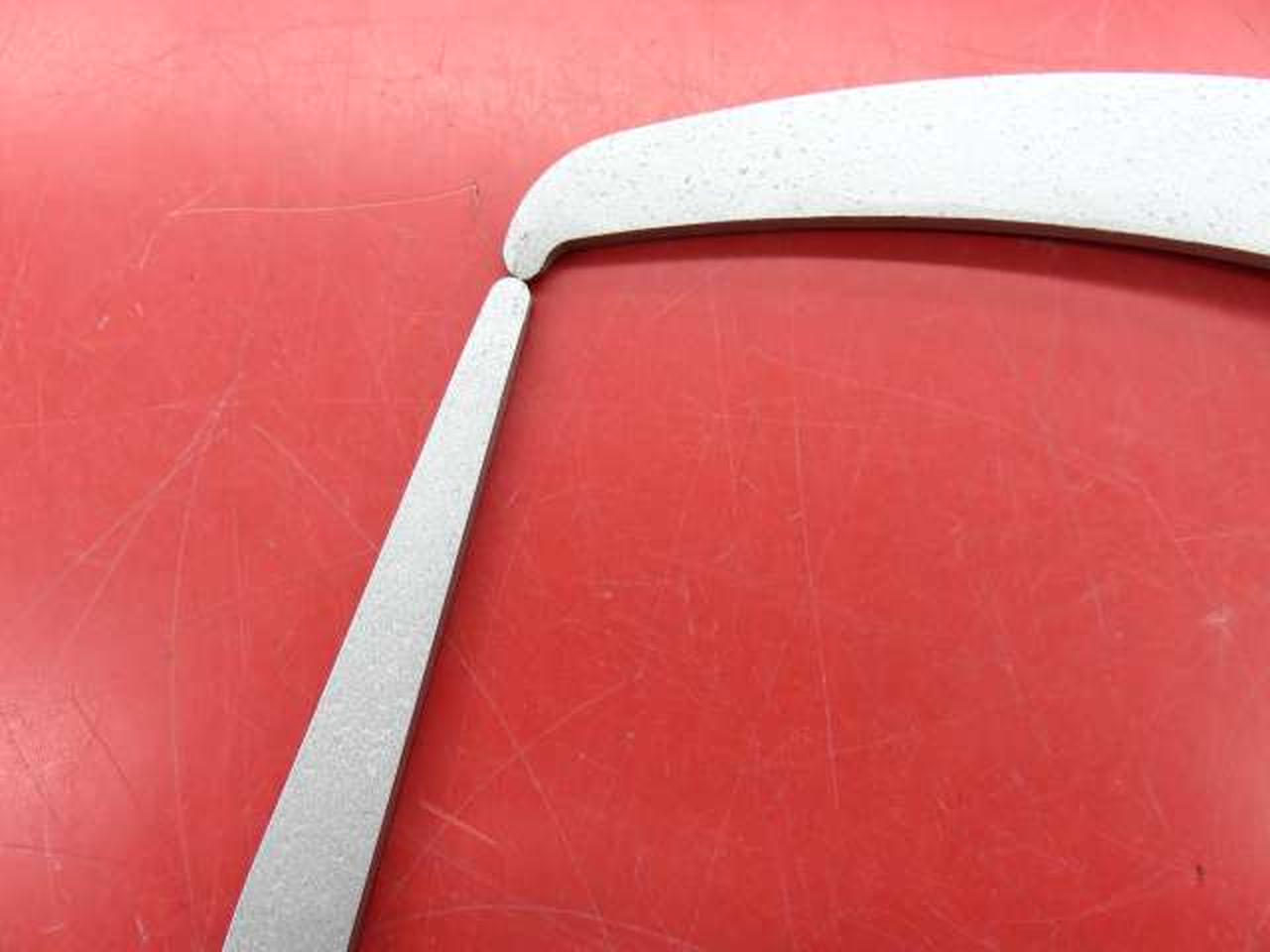 ツメ部分汚れあり