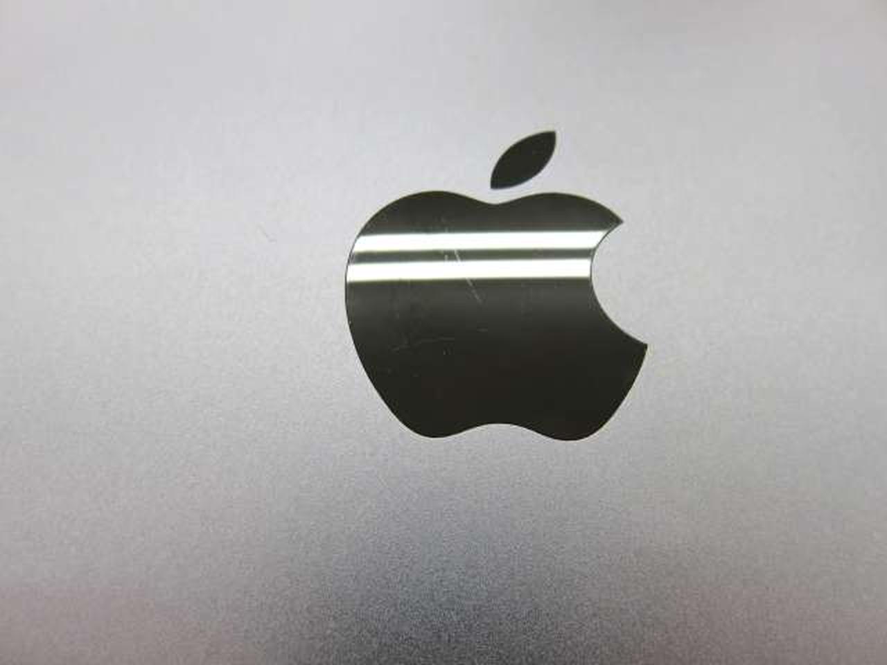 ロゴマークにキズあり