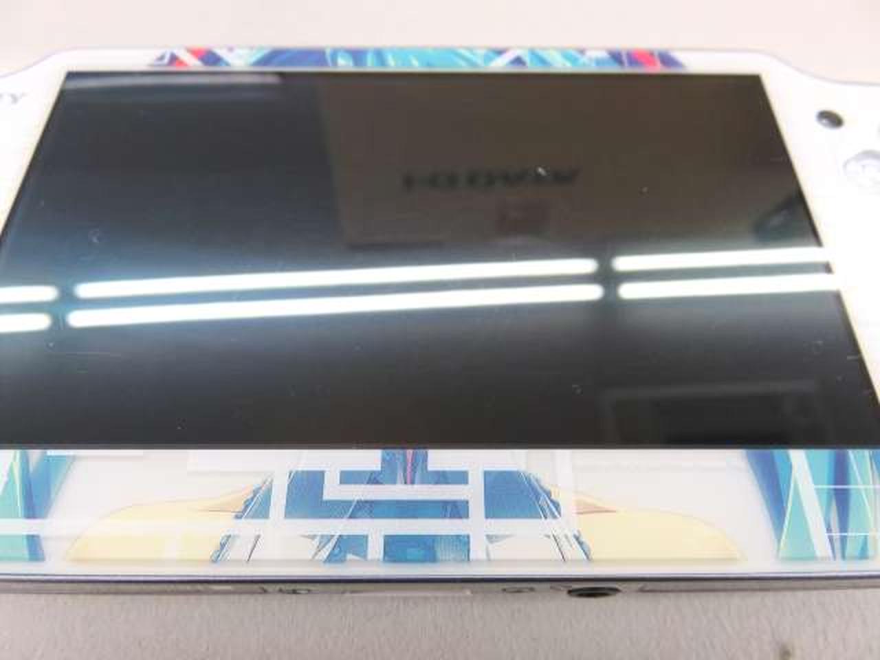 カバーフィルムにキズあり