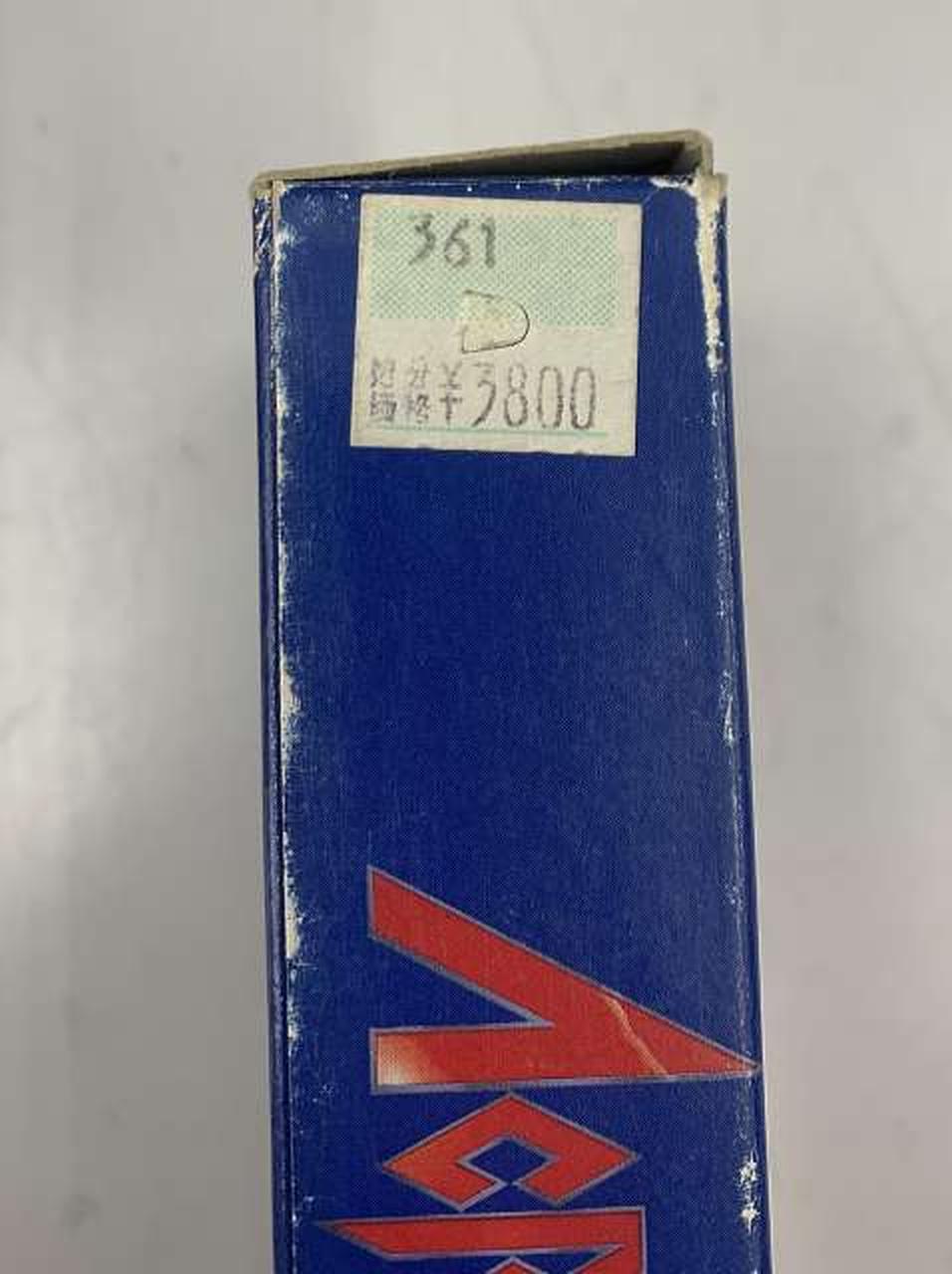 ラベルシール貼ってます