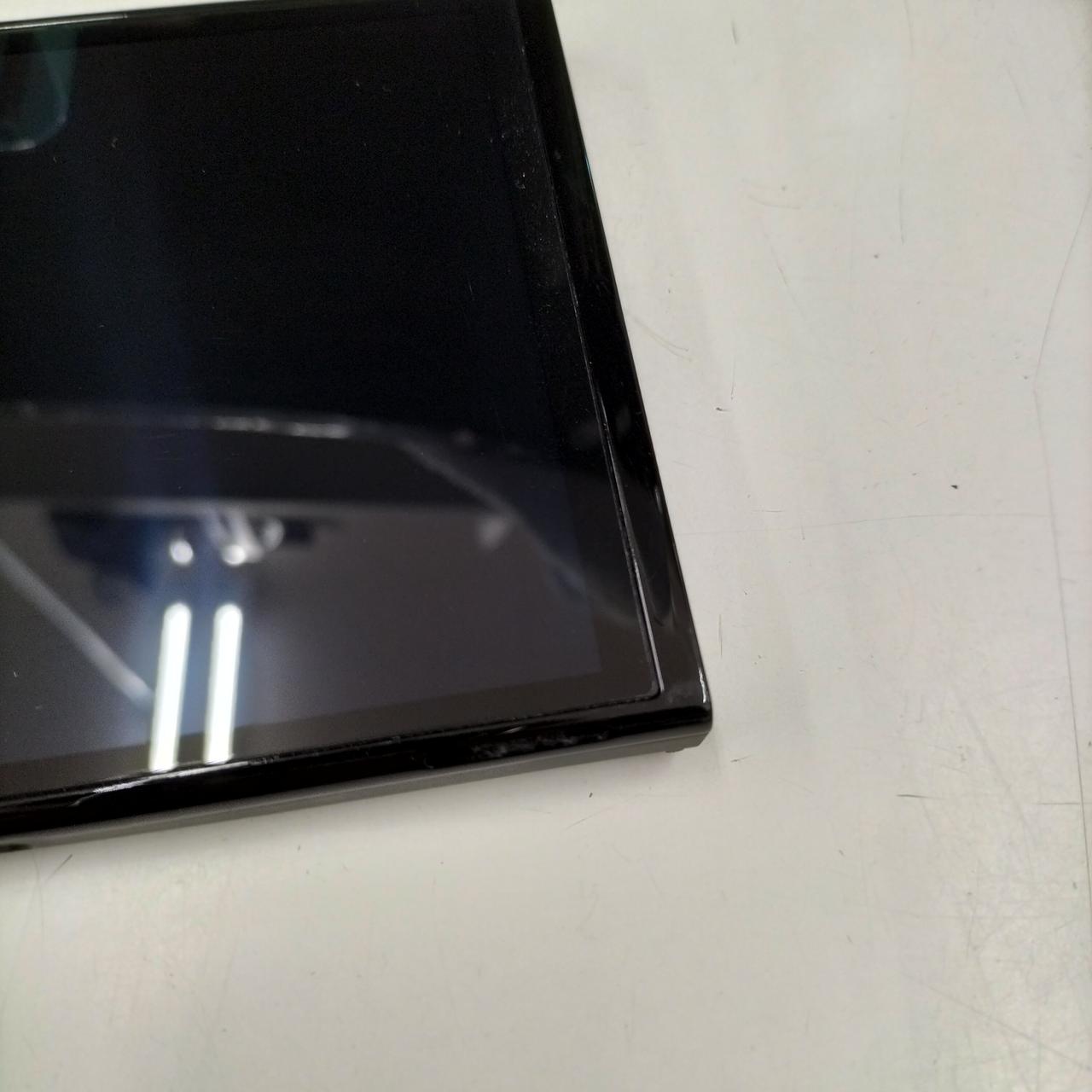 本体枠にキズあります