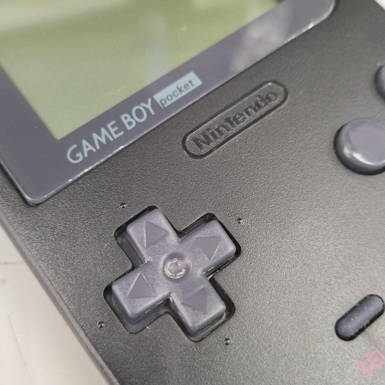 十字キー中央のくぼみに汚れあります