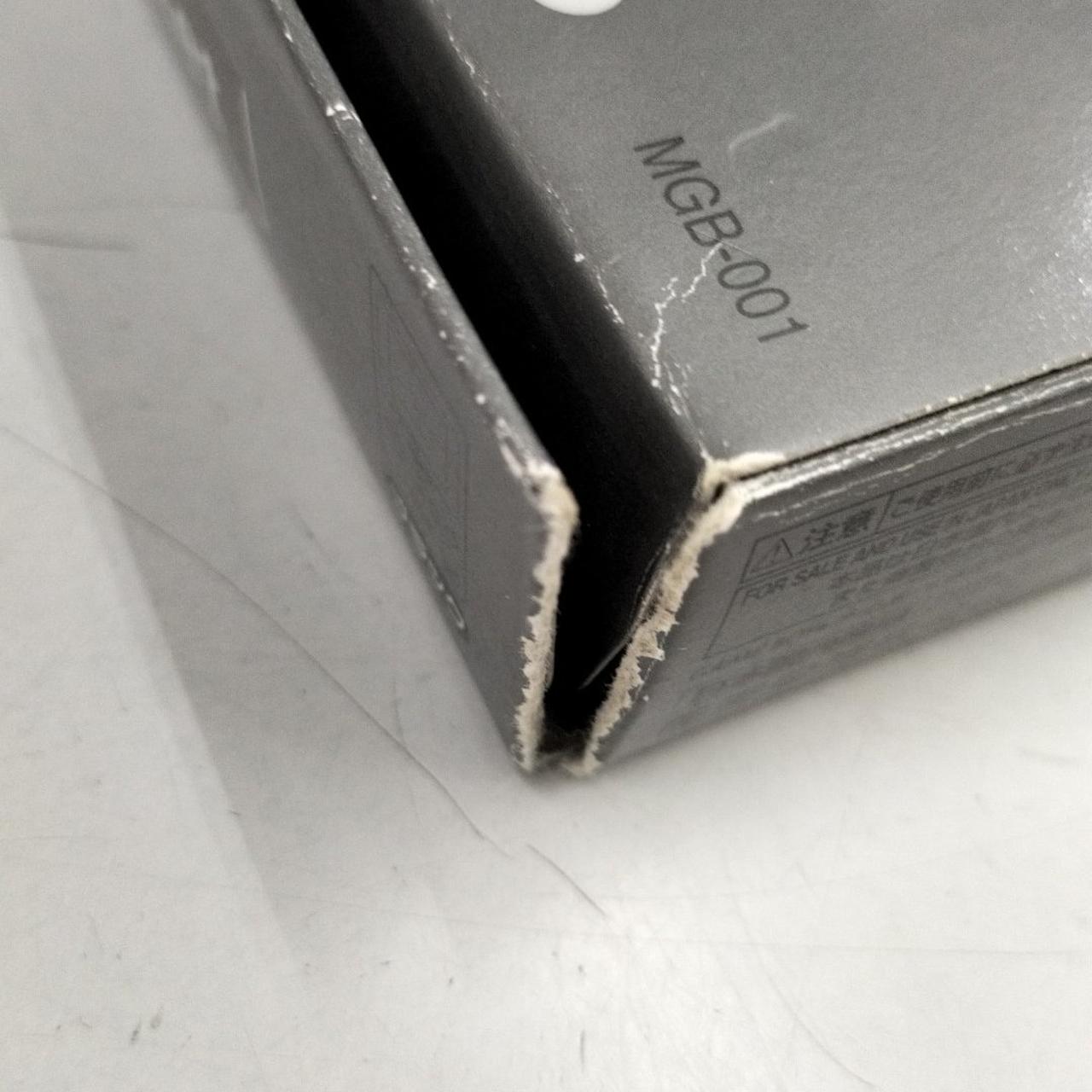 外箱に破れあります