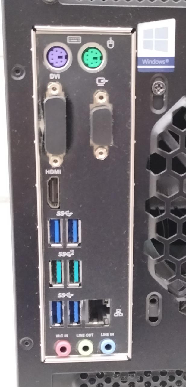 背面インターフェース