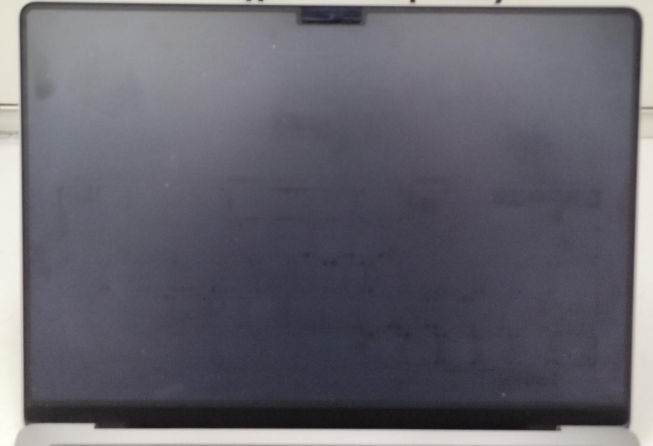 保護シールにキーボード痕あり