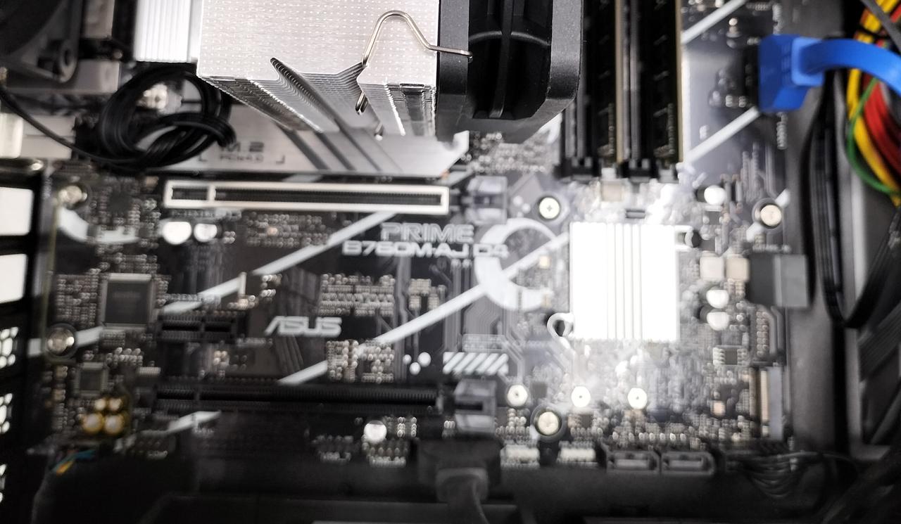 マザーボード型番